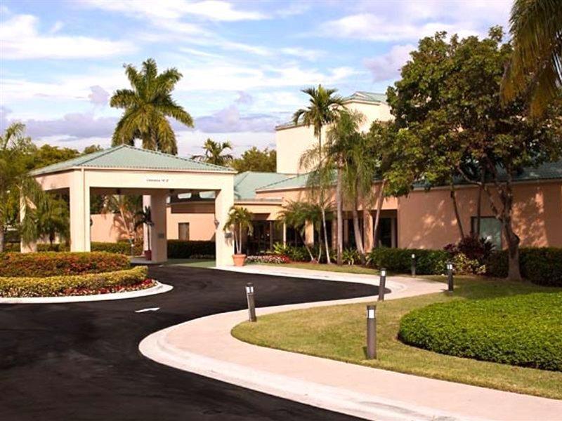 Hotel Courtyard Miami Airport West Doral Exterior foto