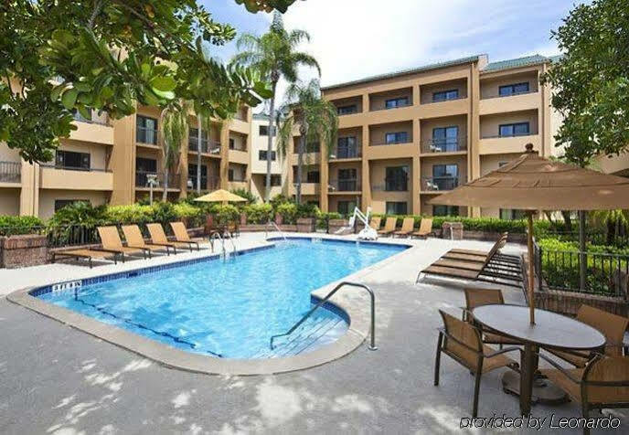 Hotel Courtyard Miami Airport West Doral Exterior foto